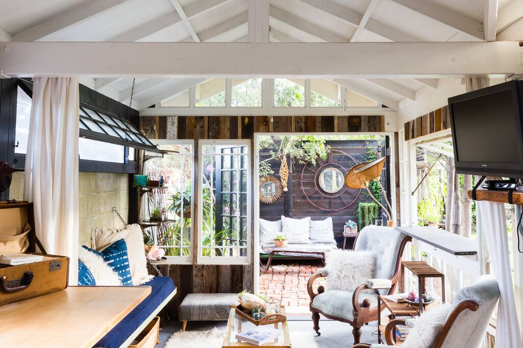 Charming Craftsman with Outdoor Shower Huisjes te Huur in Venice