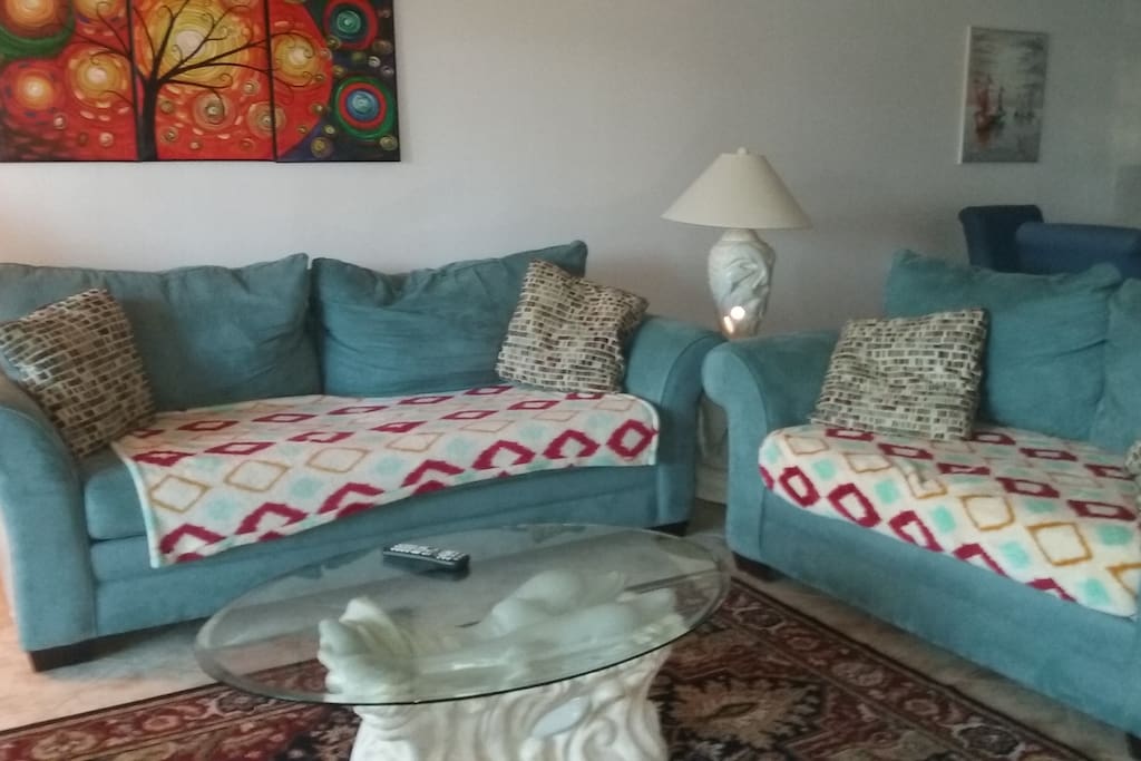 Living room with New Dolphin tables & lamps