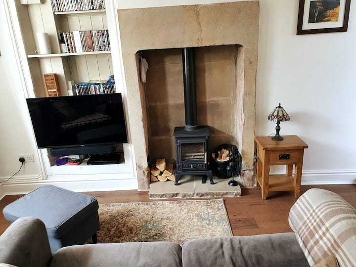 Rustic Peak District Cottage With Stunning Views - Wirksworth