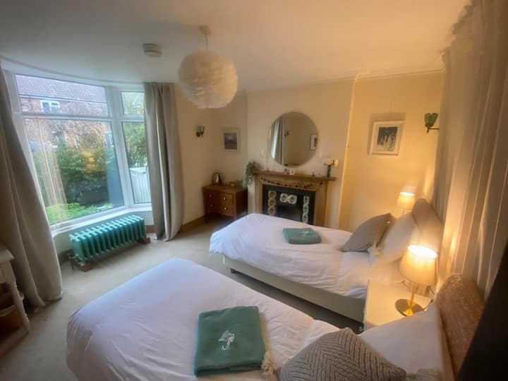 The Bay Room - ground floor, 1 king sized bed or 2 singles