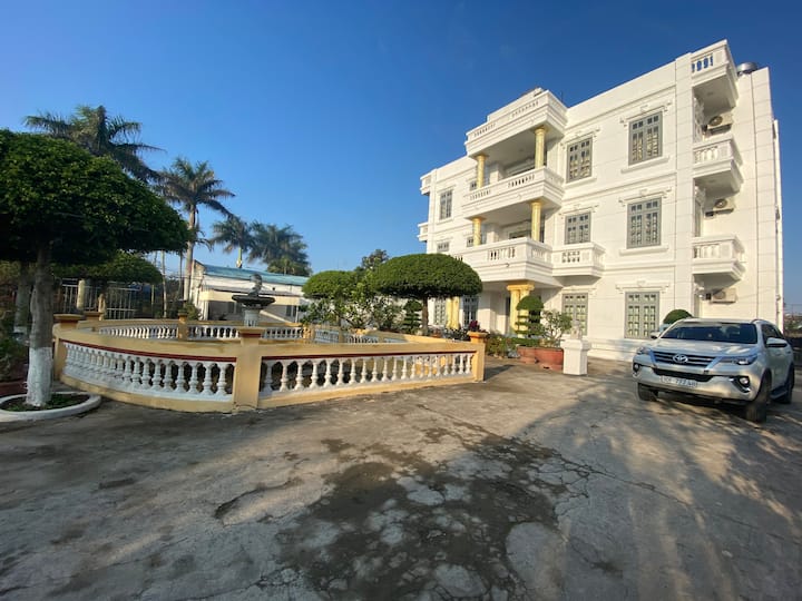 Villa Vườn Cau - Tha, Binh