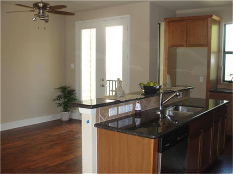 Kitchen will have refrigerator, pots/pans and a big kitchen table that seats 6. (Not pictured)