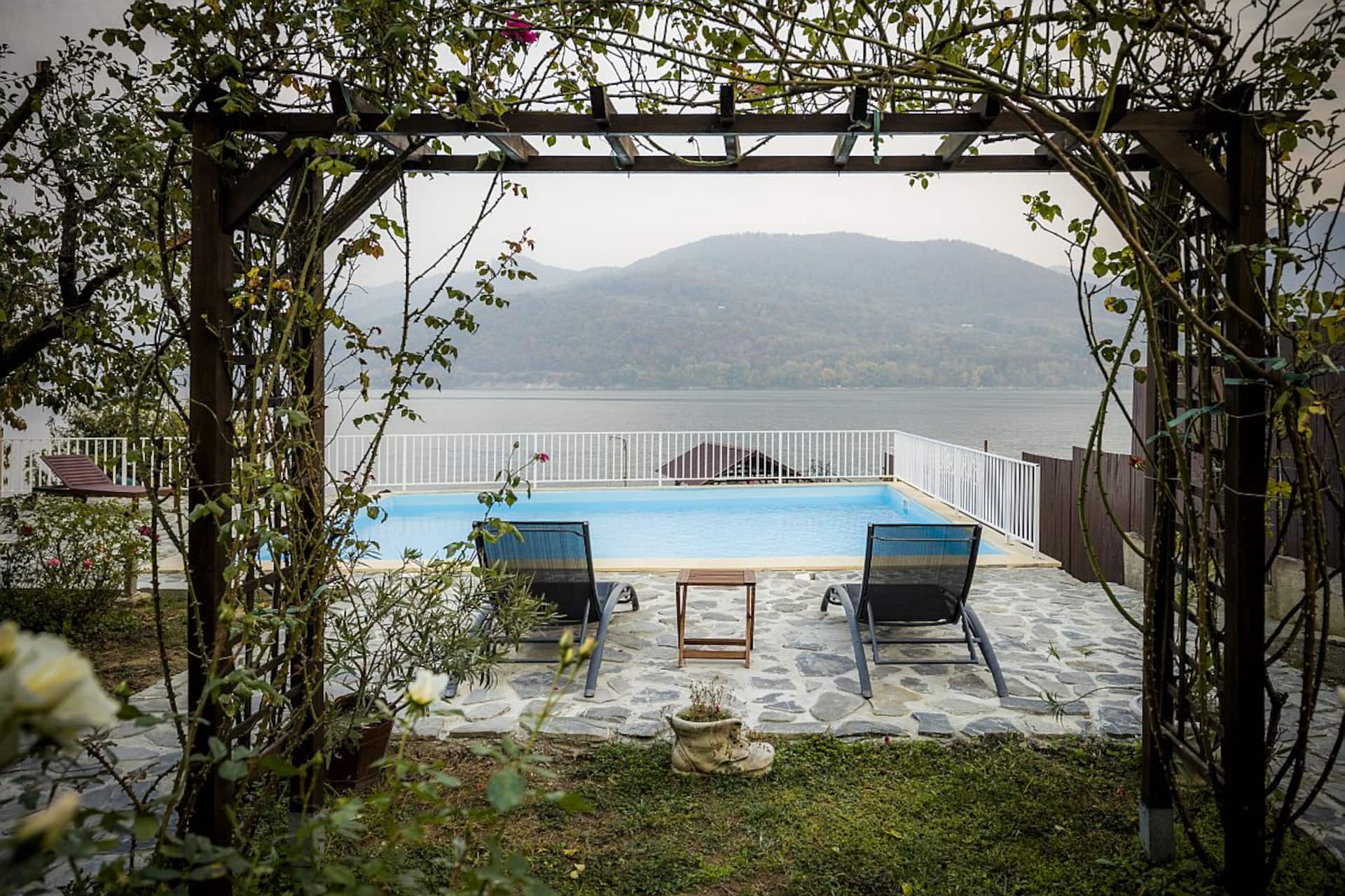 Breeze - A designer's retreat on Danube's Riviera