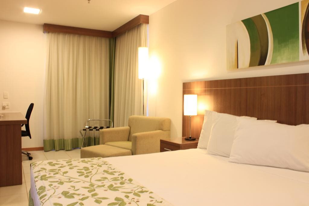 Cama Queen Size