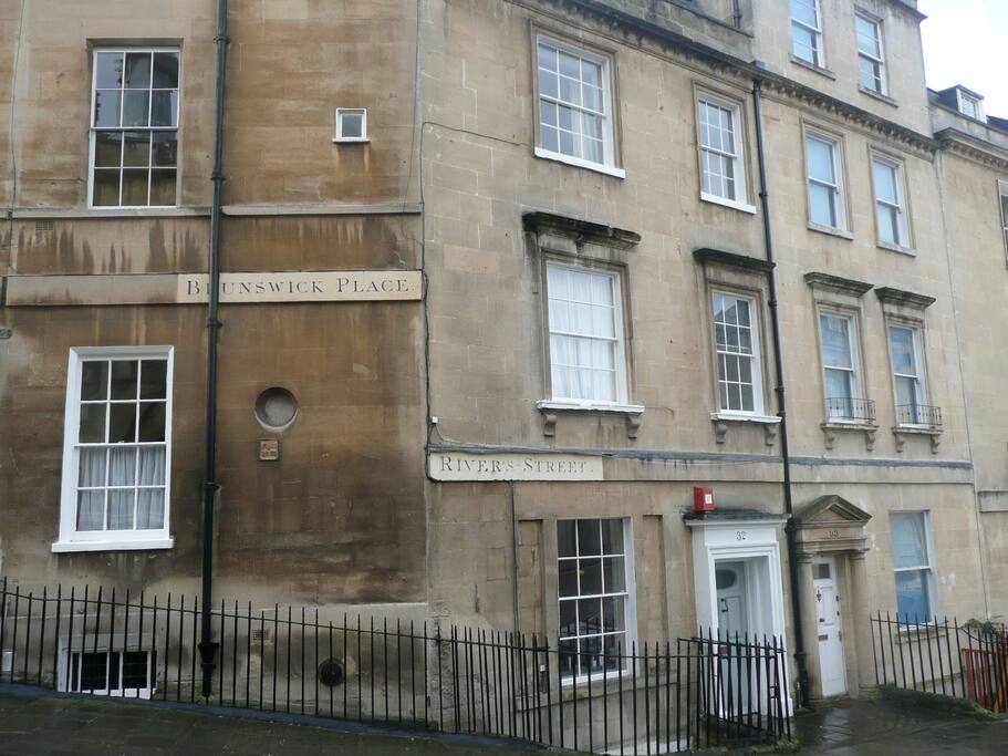 External Corner Shot