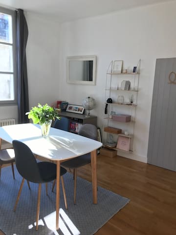 Chambre privée en plein centre ville de Nantes