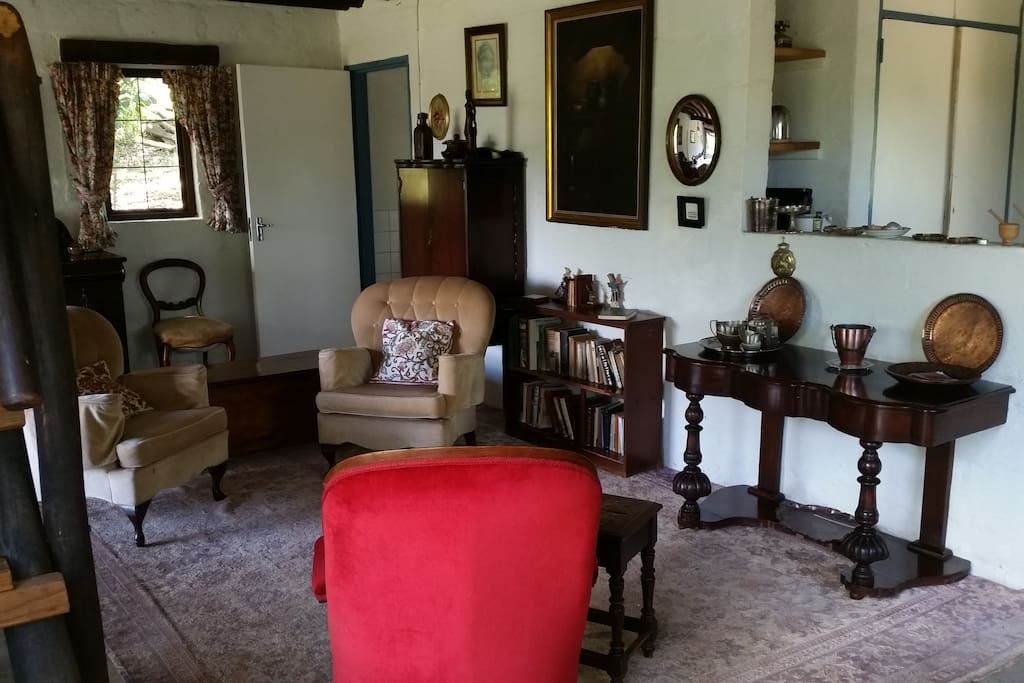 Lounge with antique furniture