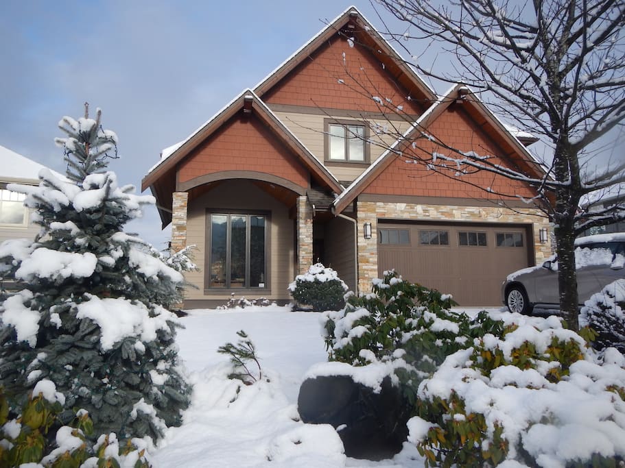Dream Catcher Houses for Rent in Squamish, British Columbia, Canada