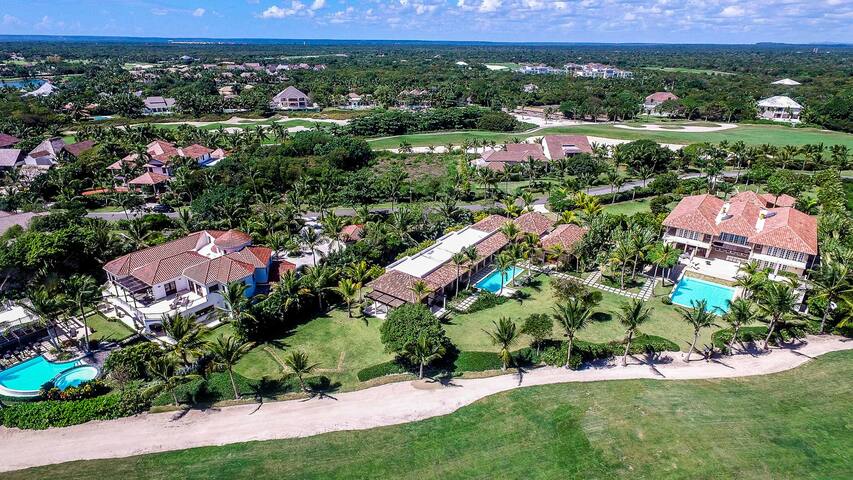 Arrecife 23/24/25 – Grand Golfside Estate