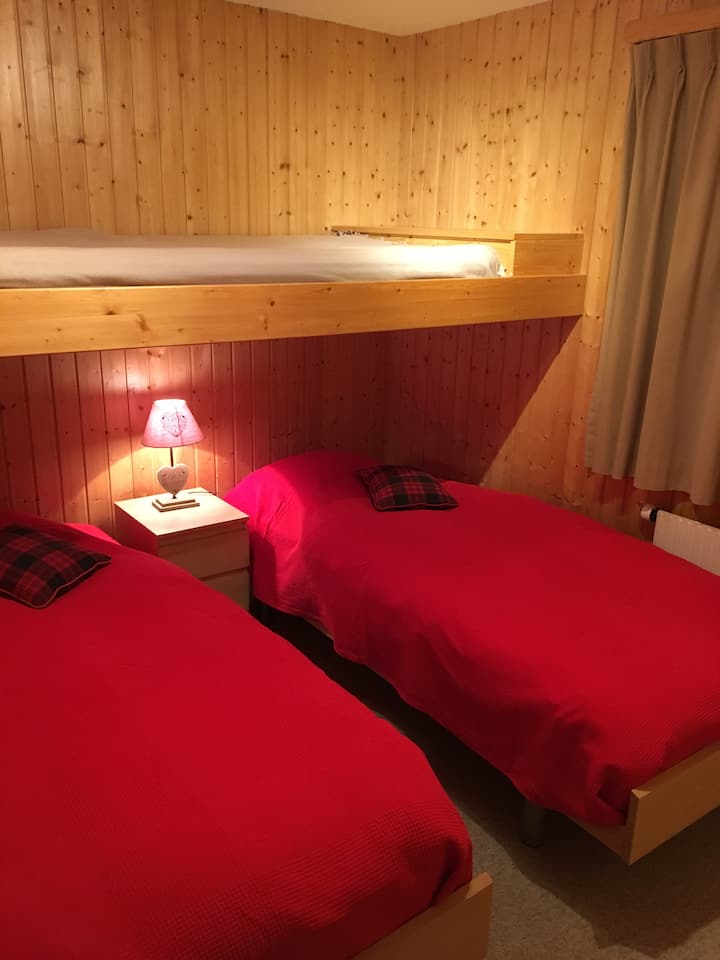 غرفة النوم 2