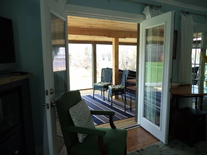 Swan Cove Cottage
License Number St- 2019-0148 - Sand Banks