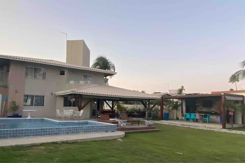 WONDERFUL HOUSE, SEA FRONT, 7 BEDROOMS, GUARAJUBA