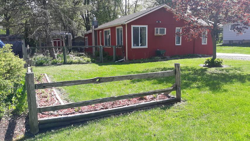 Charming, rustic, comfortable lake home; 2 lakes.