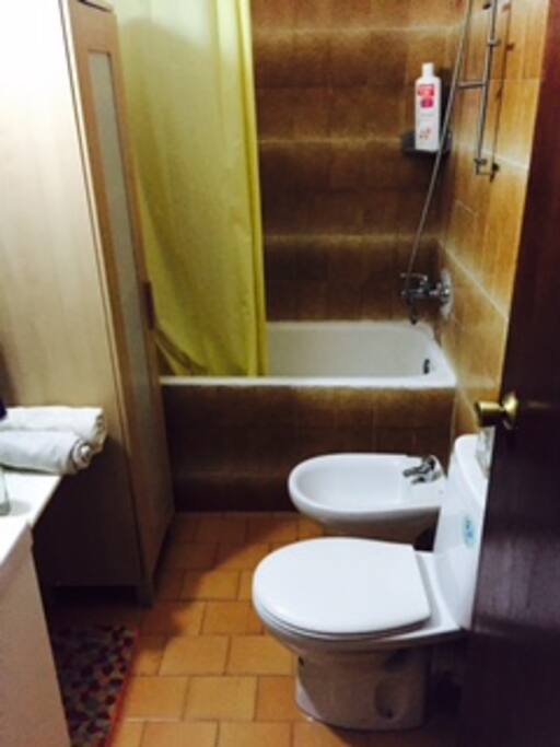 Baño / Bathroom