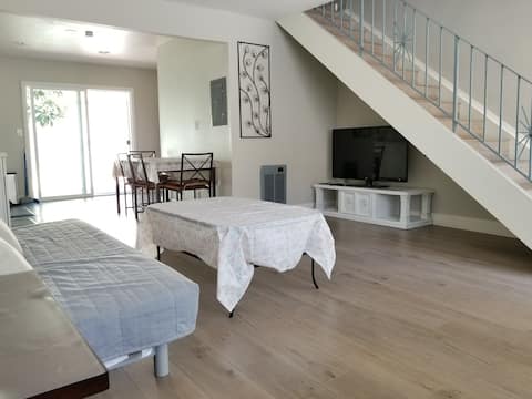 Successful Airbnb property: 14miles-Disneyland/B/Nearby Supermarket/Restaurant in Rowland Heights