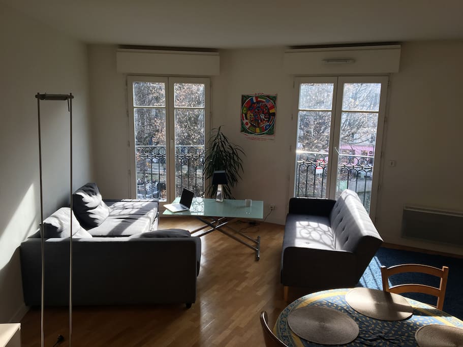 The living room! There's so much sun you can get tan on the couch