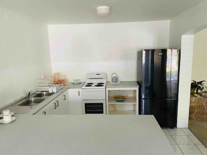BEACH escape
ground floor apartment.300m to beach