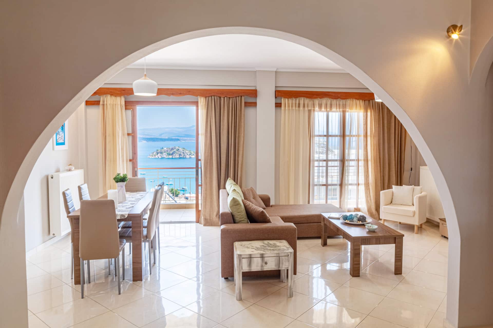 Nina' s Holiday Home ★ With Panoramic Sea View|3BD