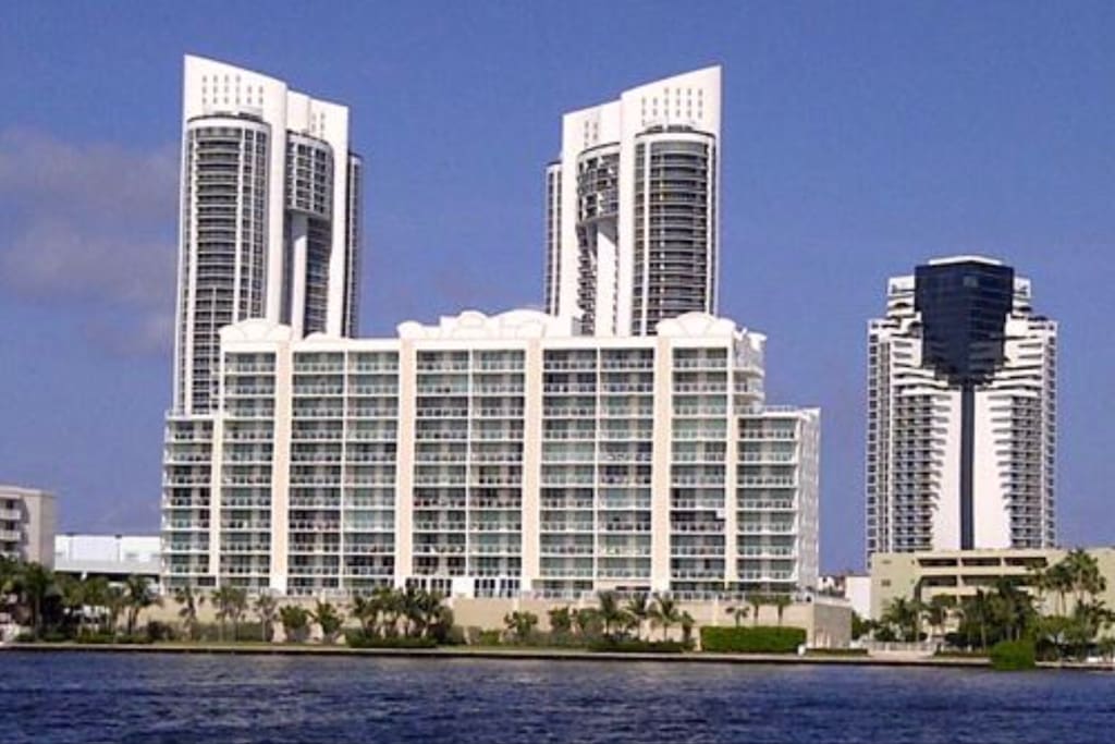 Intracostal photo
