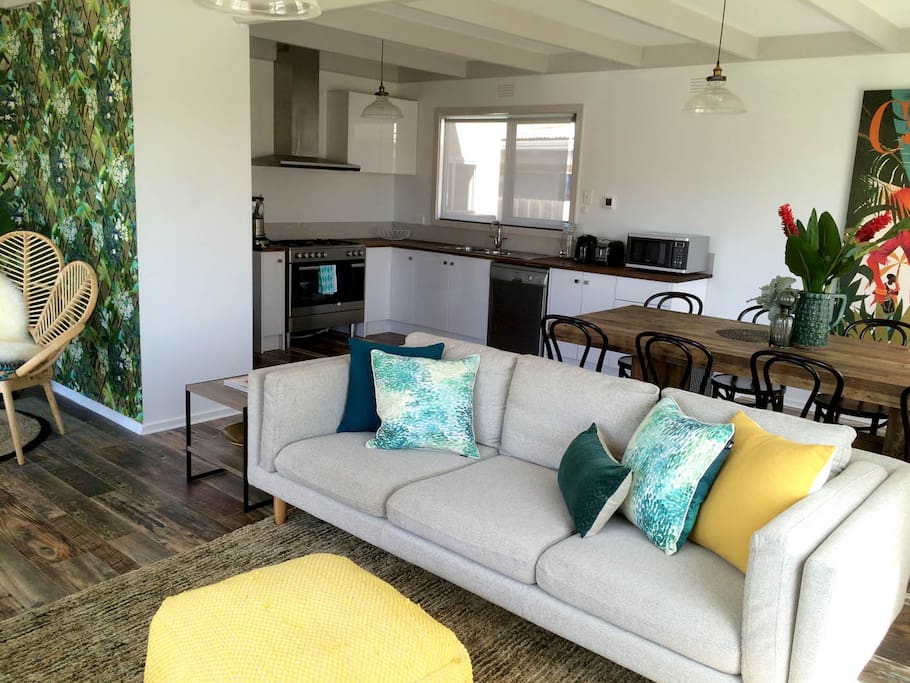 Lounge, dining and kitchen