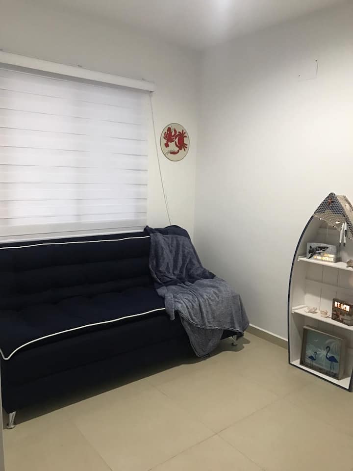 Dhomë ndenjjeje me Sofacama