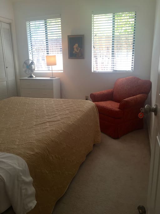 Clean and functional room.