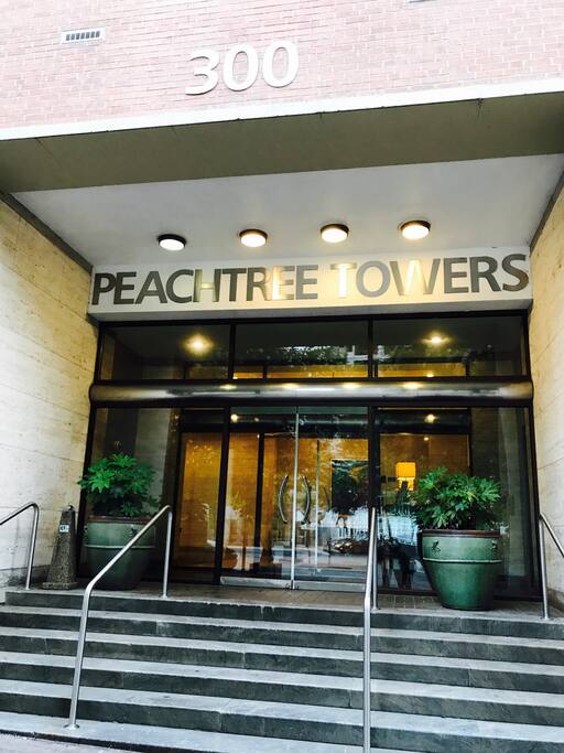Main entrance to Peachtree Tower