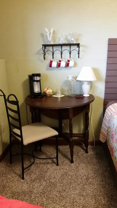 Drink station and work space, in room!