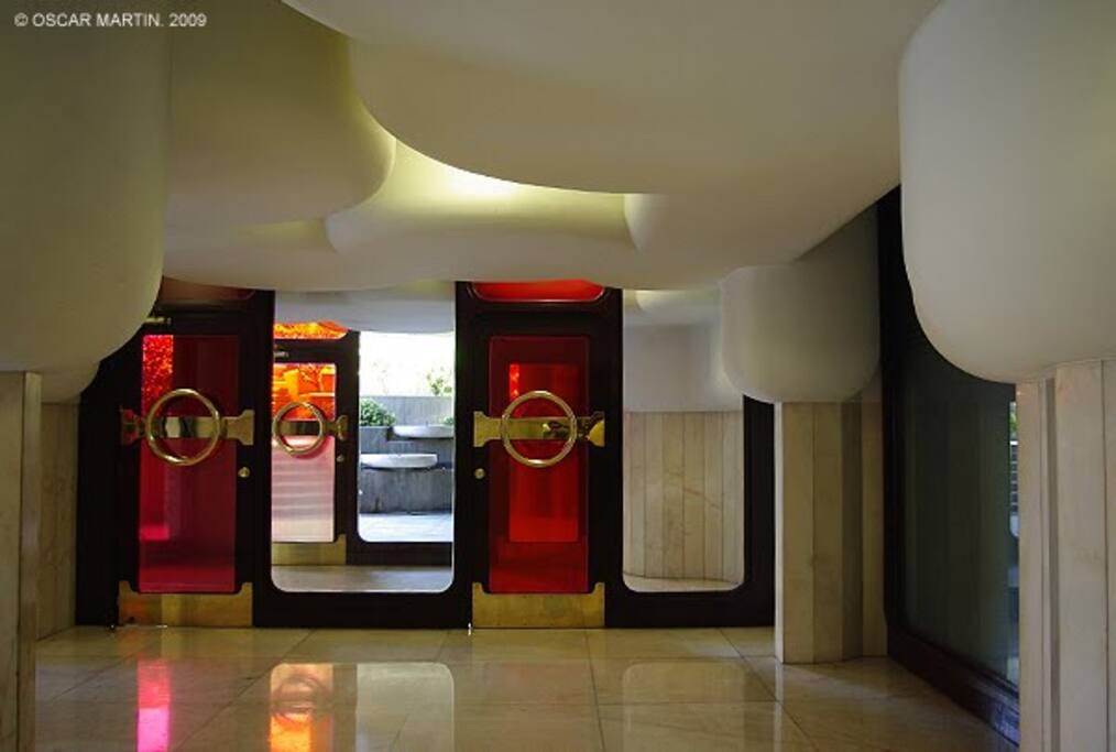 Puerta de acceso al edificio