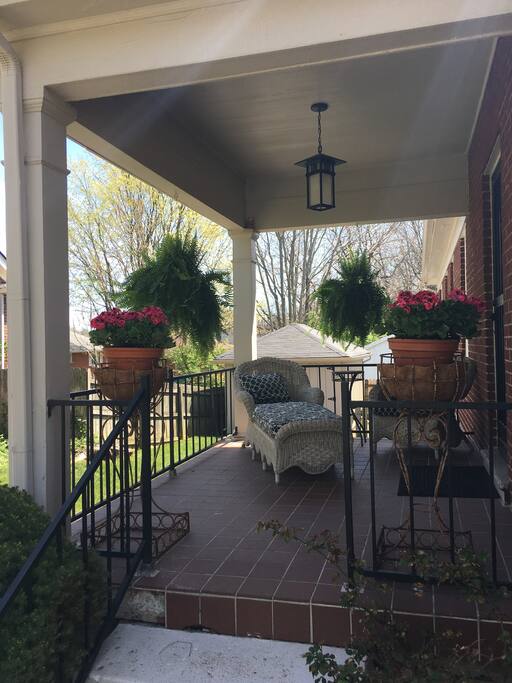 Side porch