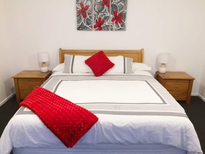 Petone Holiday Rentals & Homes Petone, Lower Hutt, New Zealand Airbnb