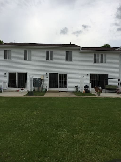 Read private entrance and patio