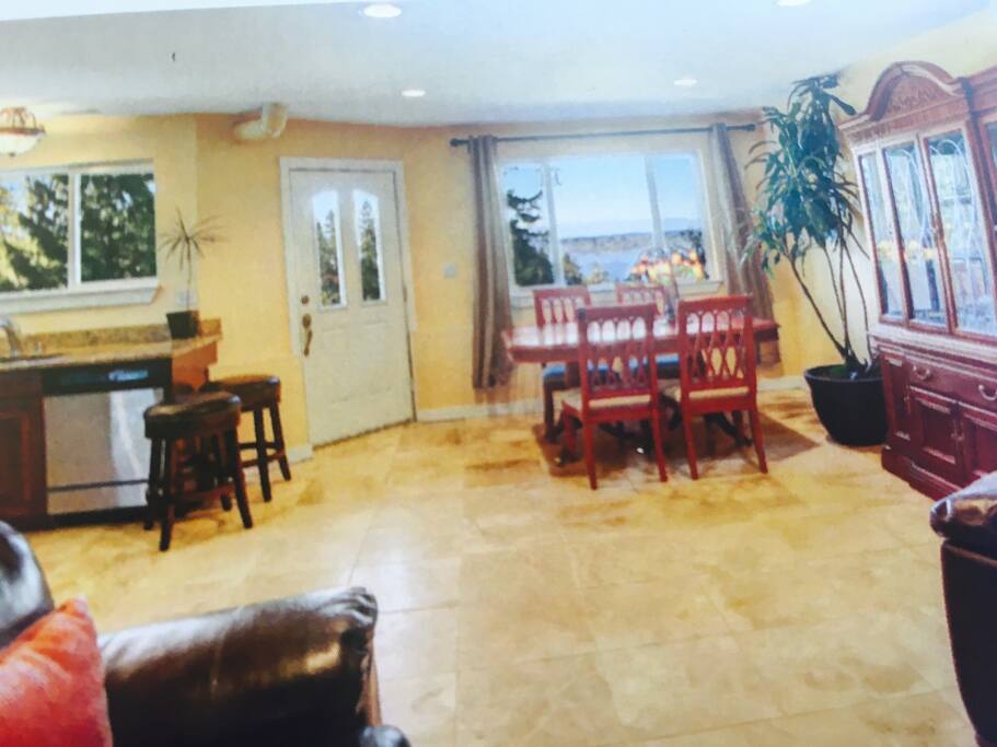 Appartment entrance