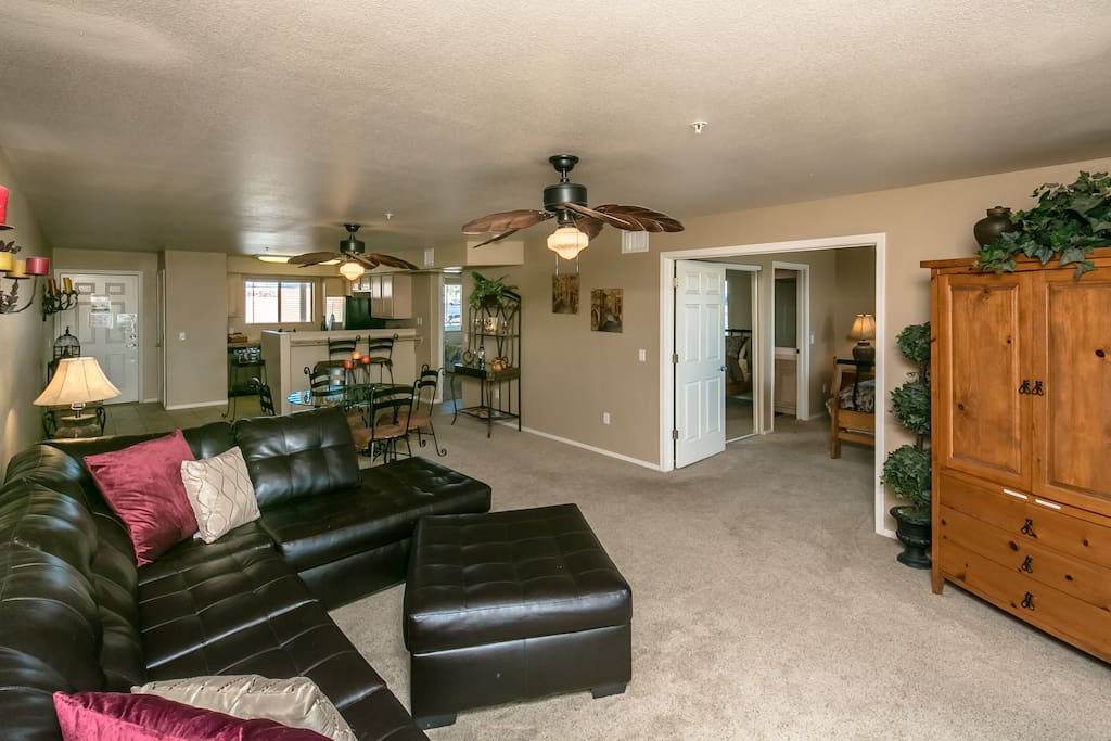 Living Room/Dining Room
