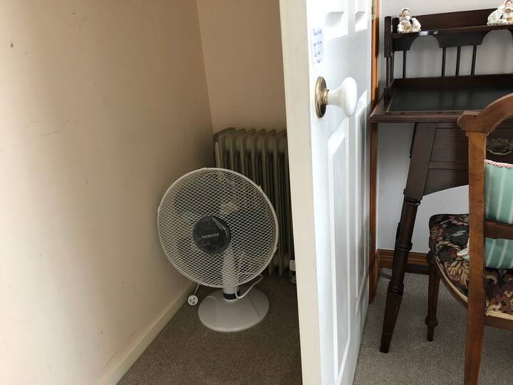 The room has heating and fans.