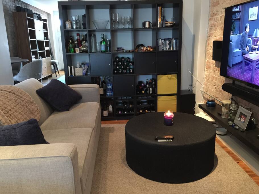 Living area with TV - couch 2