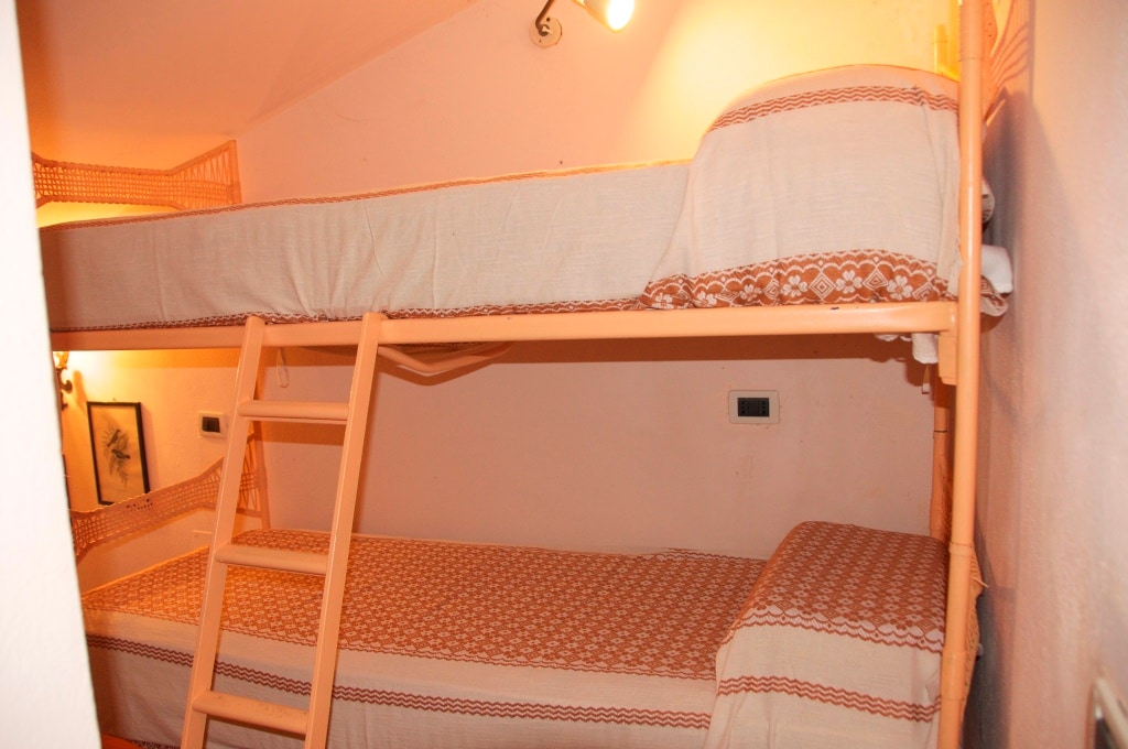 ľudia, tu sú vaše poschodové postele!