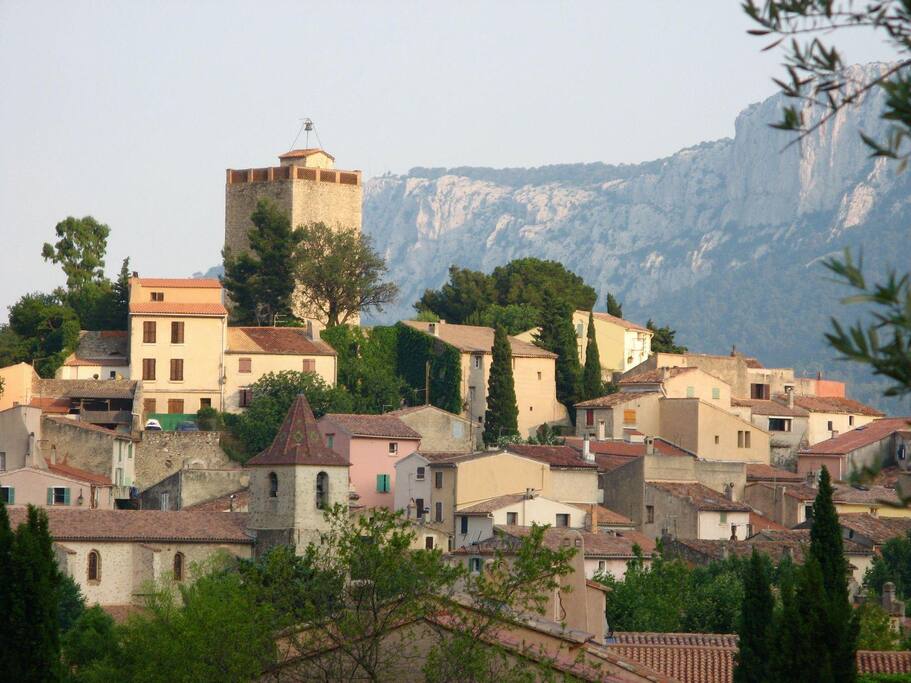 Le village