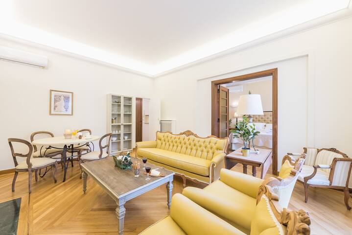 Magnolia Monumental Suite / KRH gallery image 2