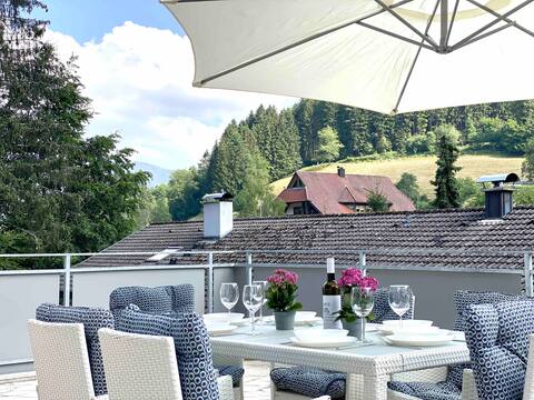 *Black Forest house with sauna for up to 20 people*