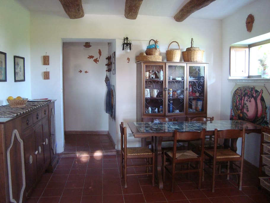 cucina verso l'ingresso