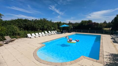 Two charming cottages in Marais Poitevin