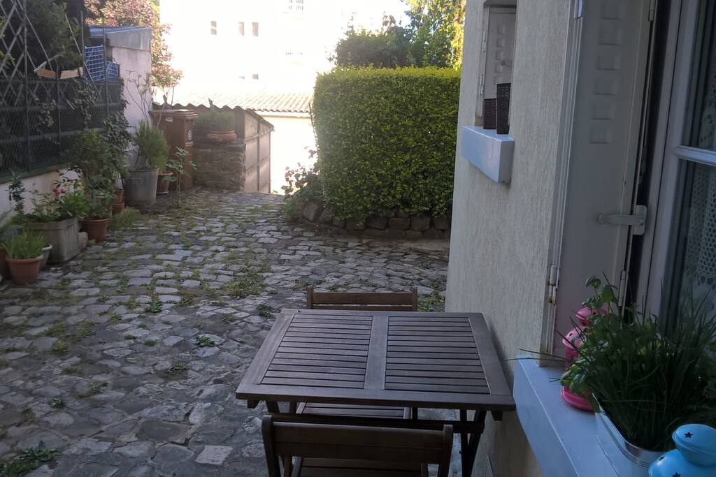 Terrasse sur cour arrière