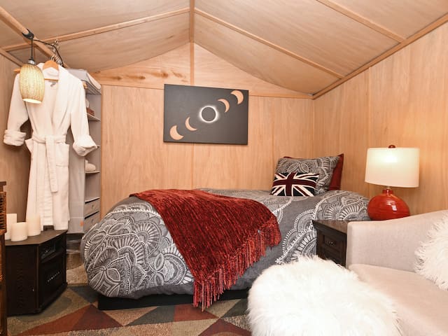 Airbnb Victoria Vacation Rentals Places To Stay British