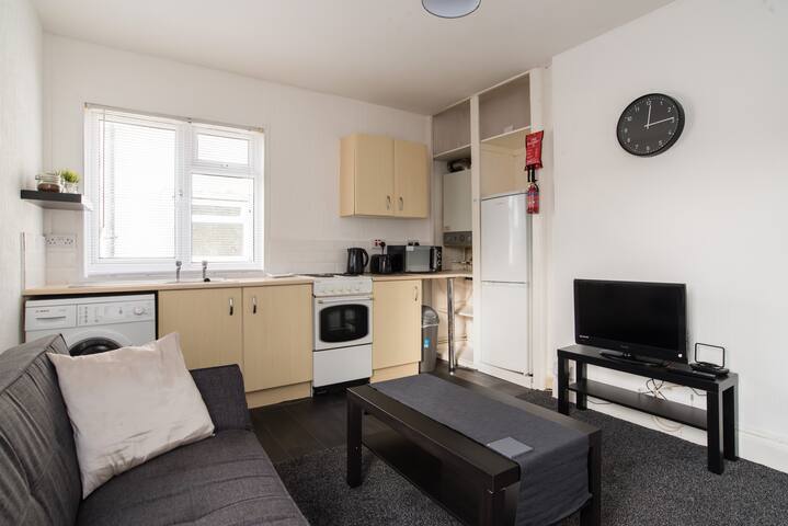 Entire Place, 1 Bedroom Flat in Cardiff