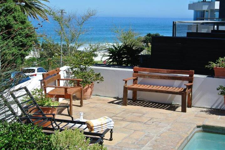 Bay Beach Villa one minute Camps Bay beachfront . gallery image 2