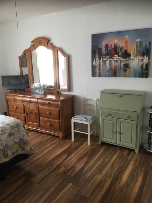 Chest of drawers and small desk