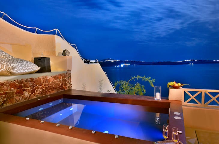 Avax Villa by K&K (indoor & outdoor jacuzzi)