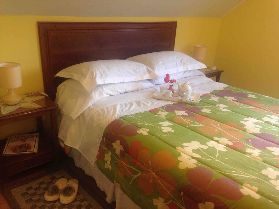 Cama dos plazas, box, sabanas 220 hilos, calienta cama si lo desea, calefacción central