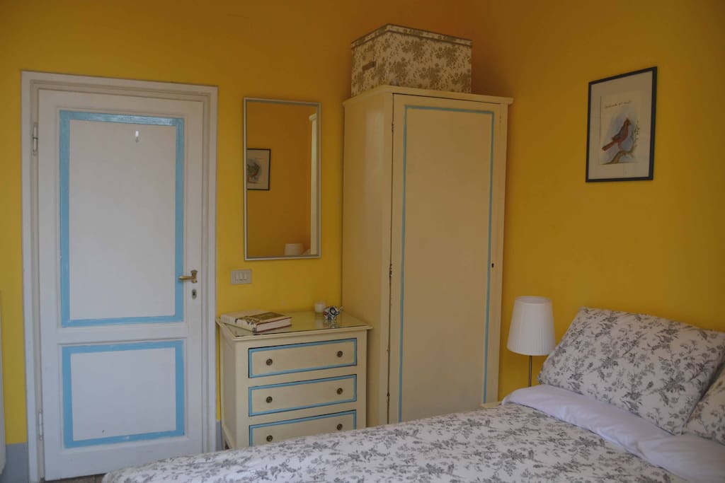 Primavera room3